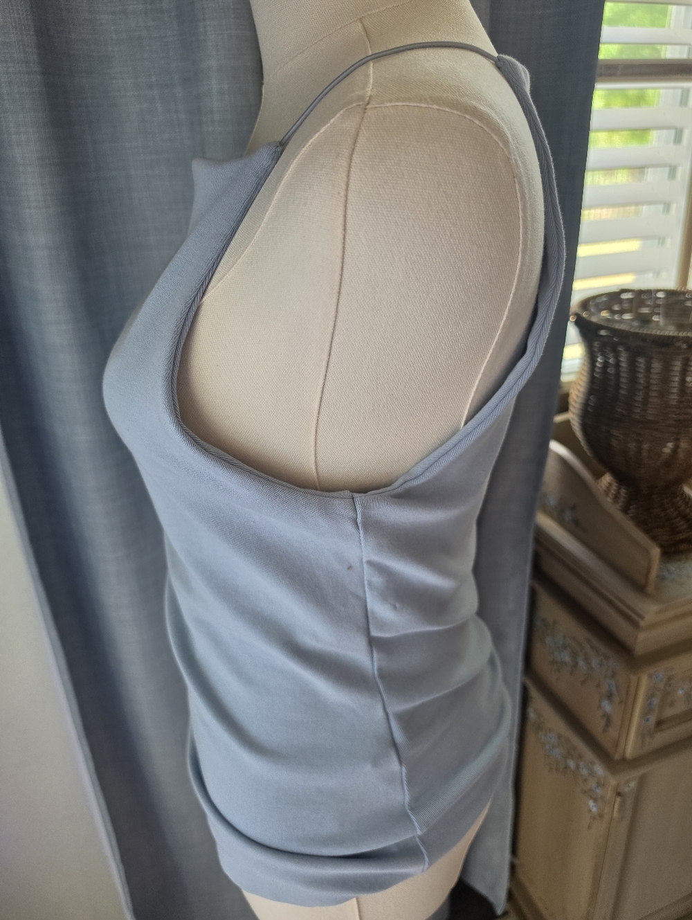 Zara Tank - Picture 3 of 4